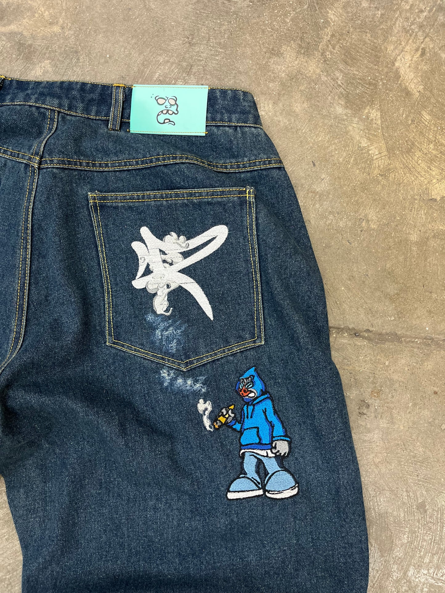 36/50 'ZOOTERS' DENIM
