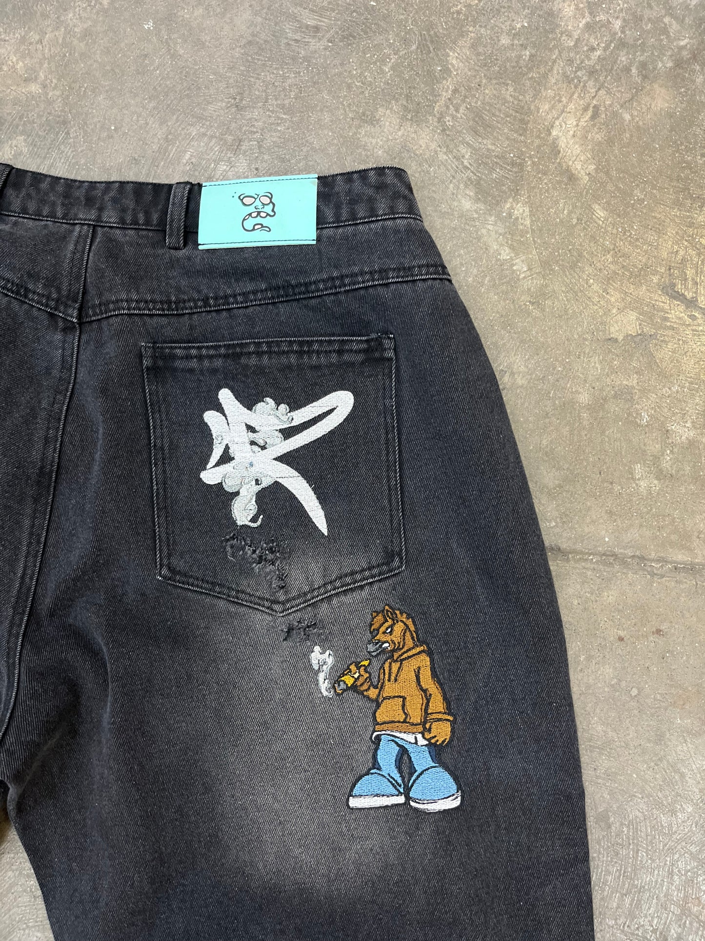 32/50 'ZOOTERS' DENIM