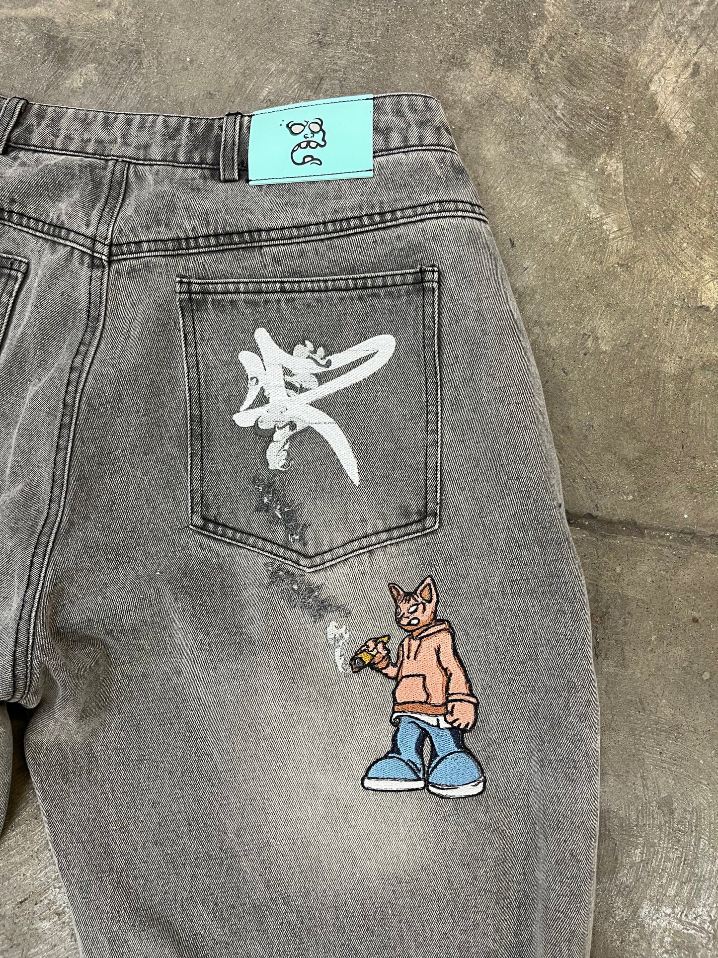 41/50 'ZOOTERS' DENIM