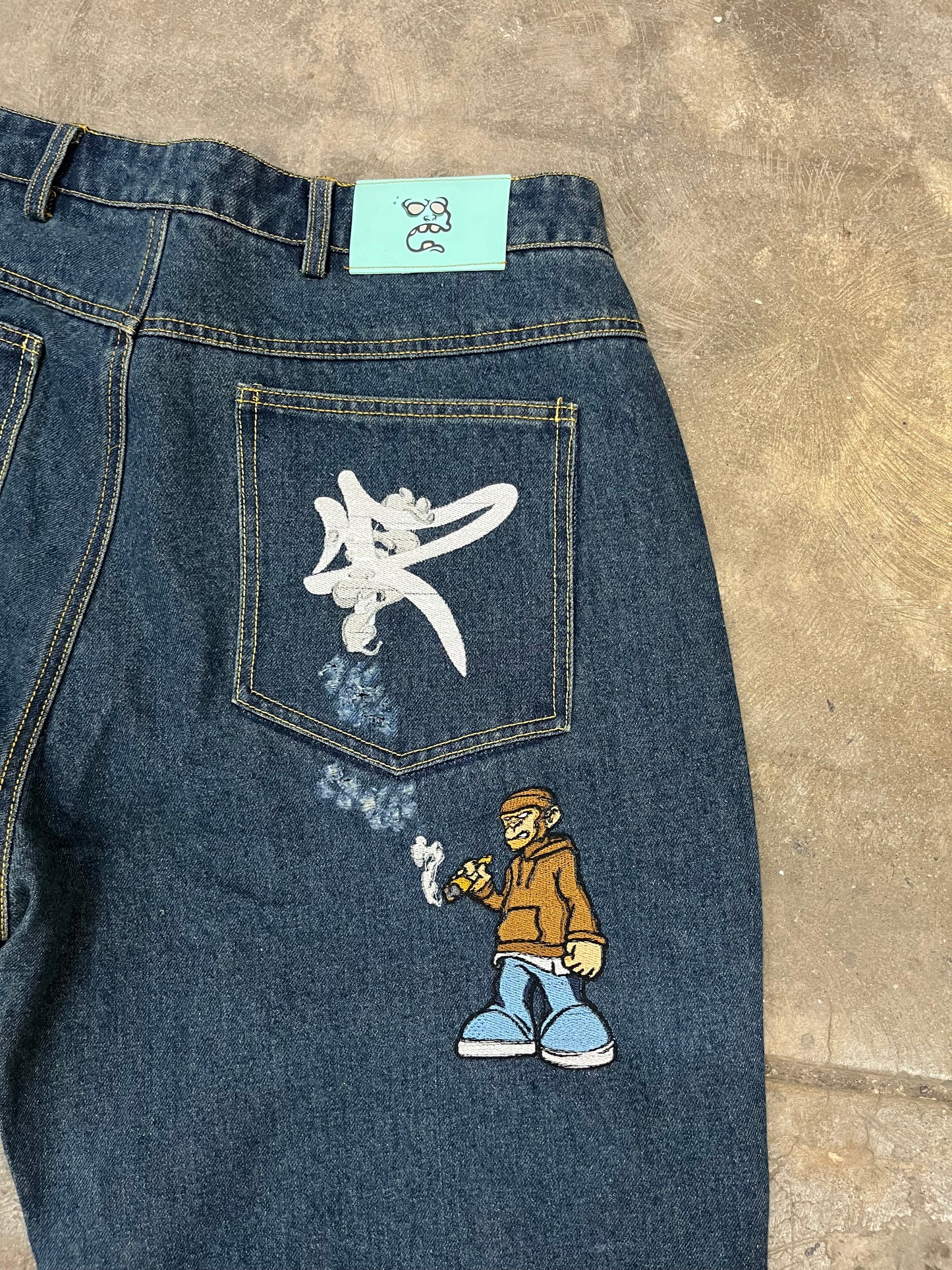 21/50 'ZOOTERS' DENIM
