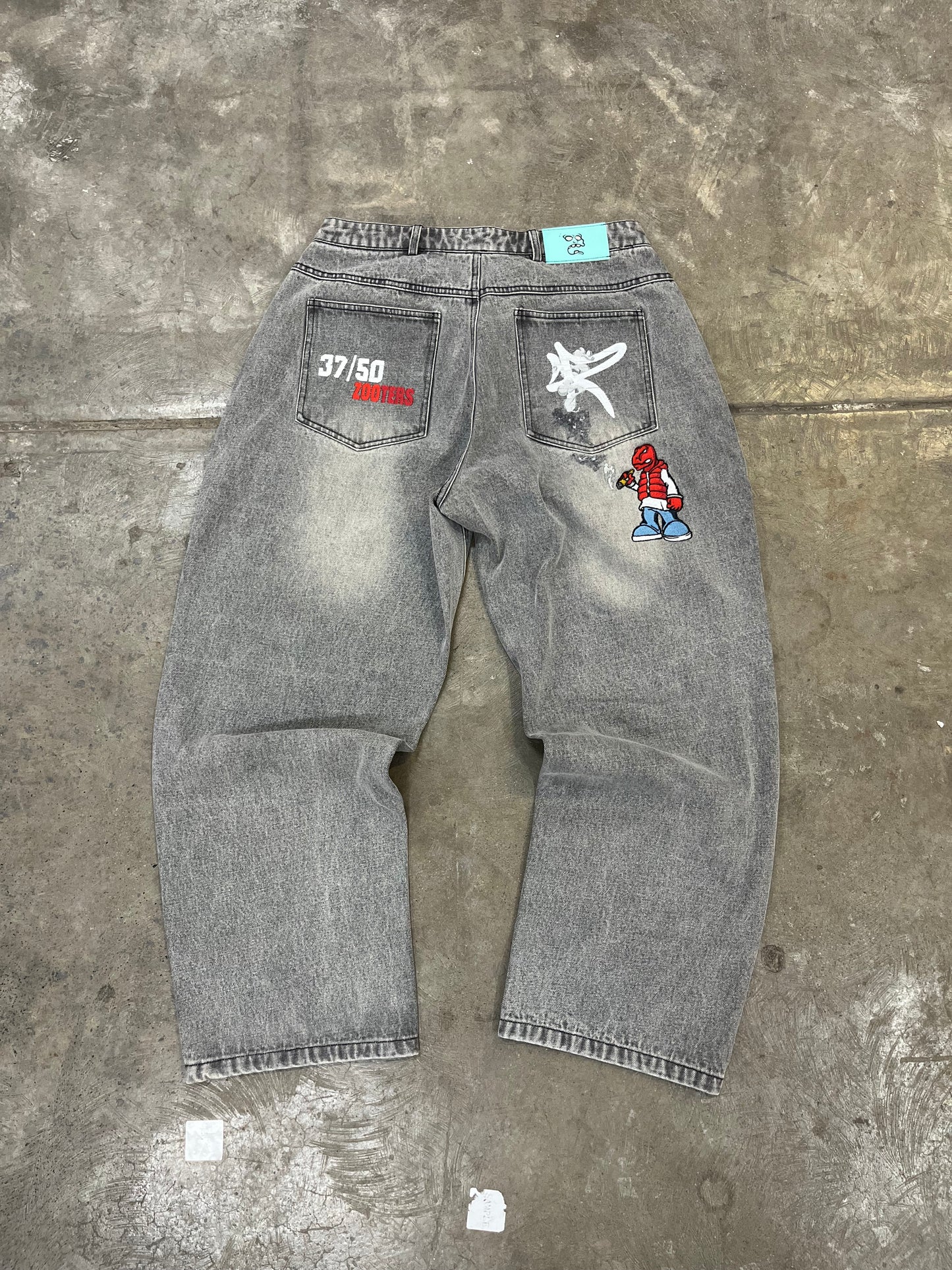 37/50 'ZOOTERS' DENIM
