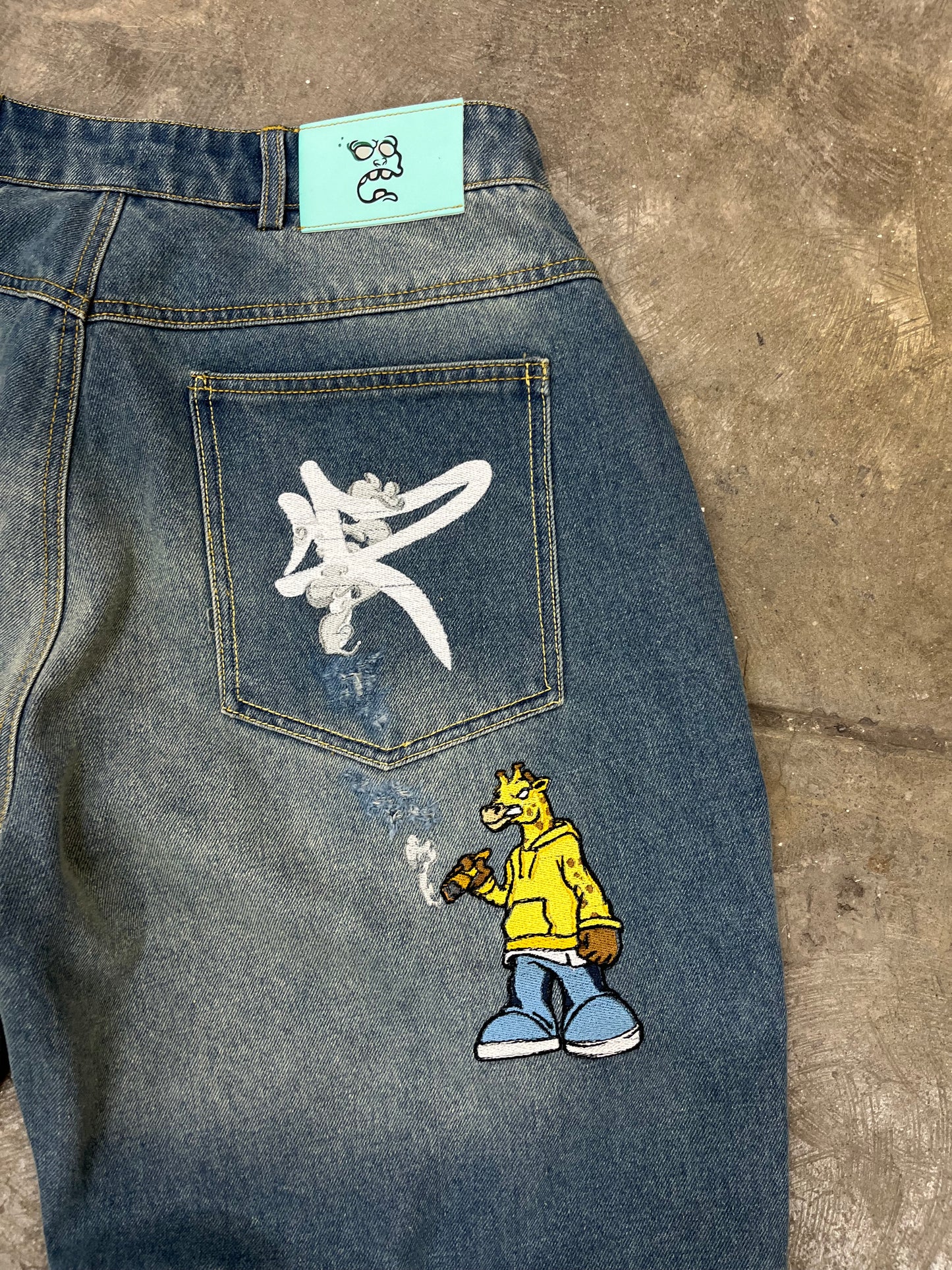 34/50 'ZOOTERS' DENIM