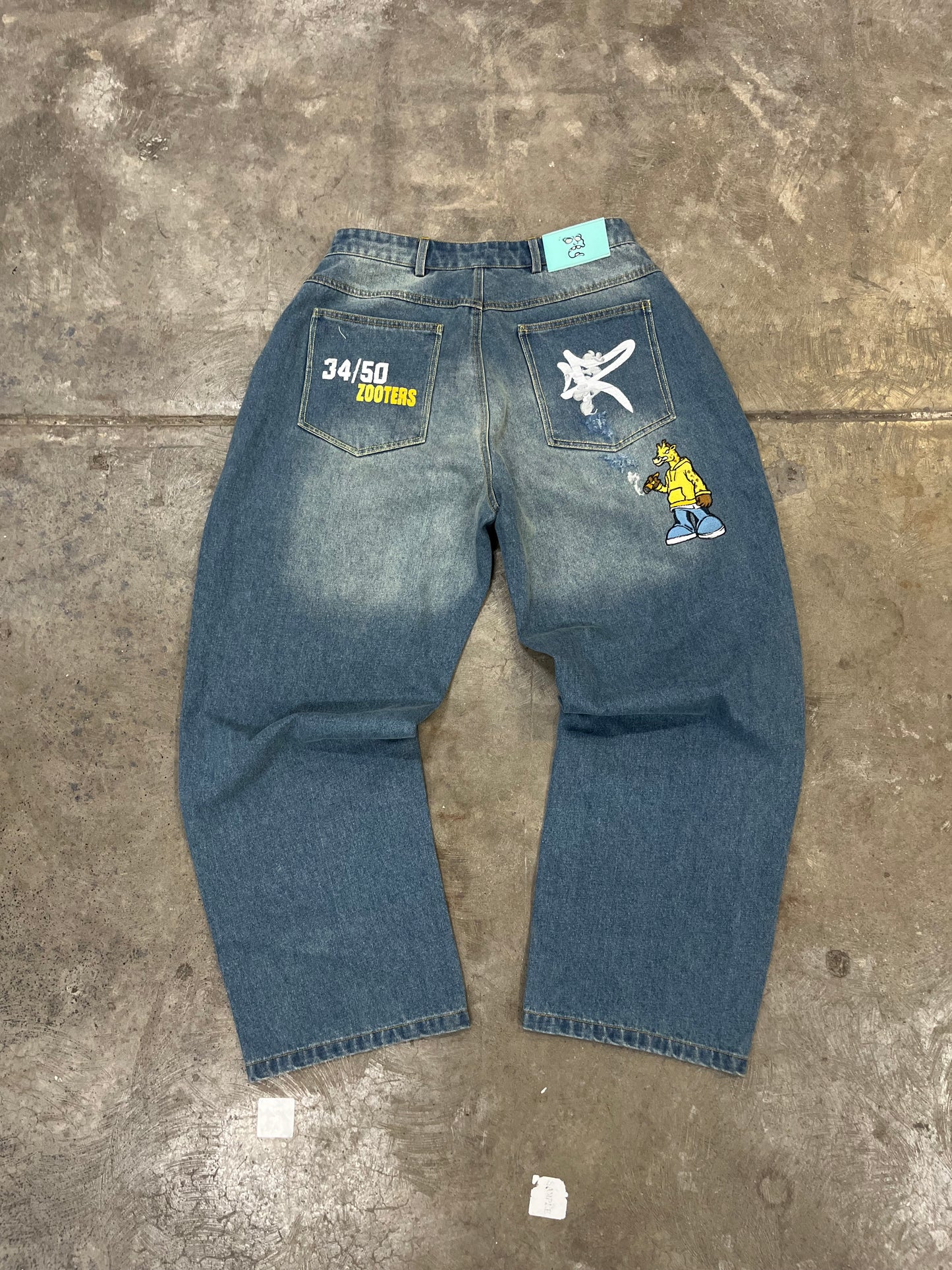 34/50 'ZOOTERS' DENIM